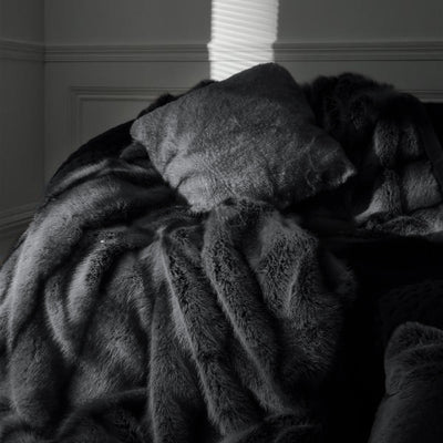 WÛLF Blanket, By SĀNTI